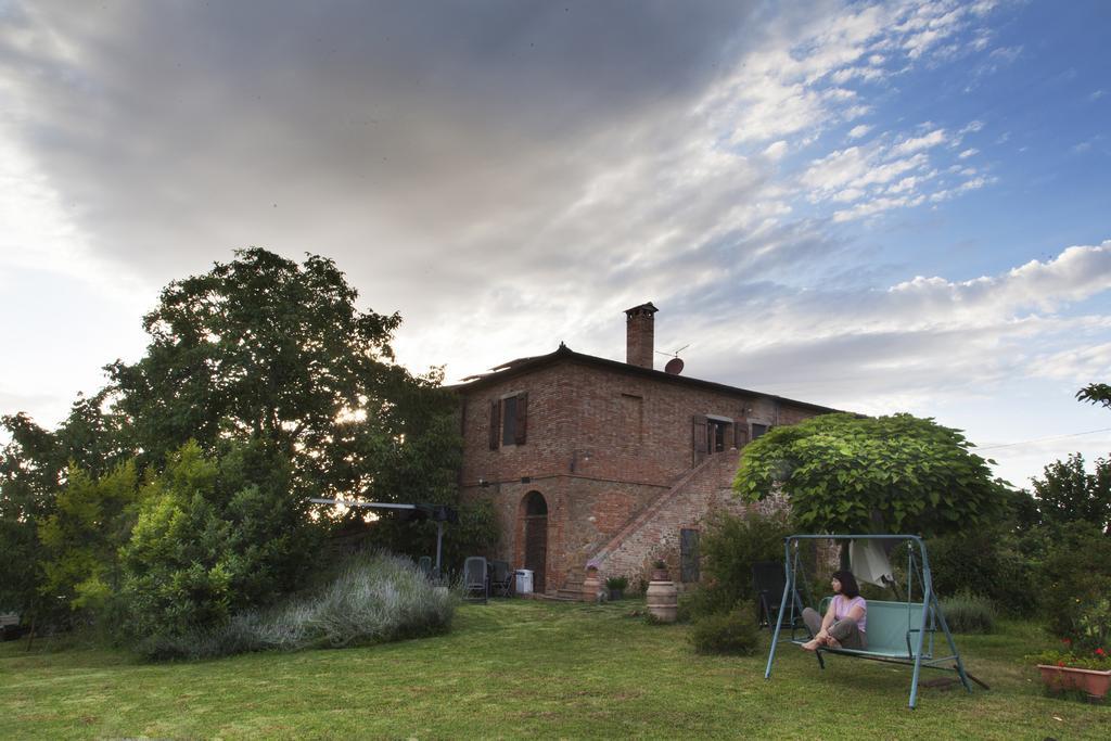 Agriturismo Santa Maria ตอร์ริตา ดิ เซียนา ภายนอก รูปภาพ
