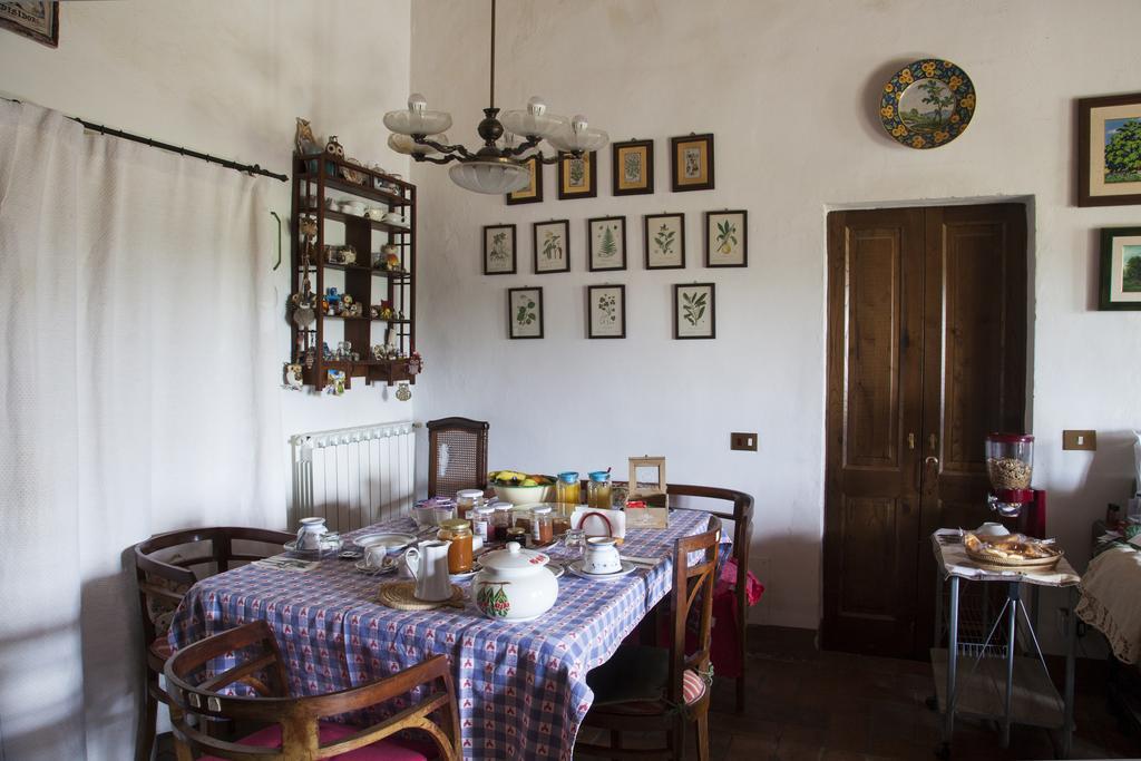 Agriturismo Santa Maria ตอร์ริตา ดิ เซียนา ภายนอก รูปภาพ