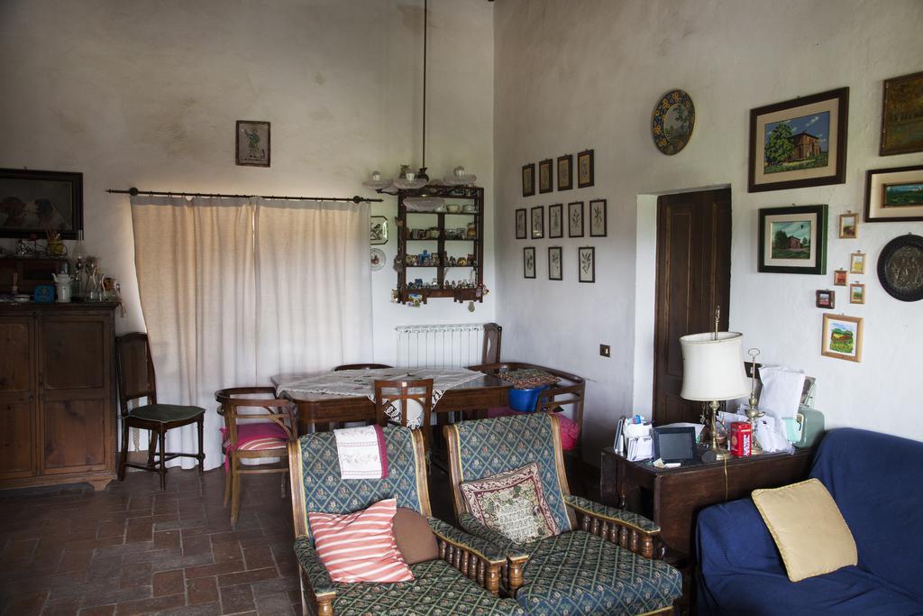 Agriturismo Santa Maria ตอร์ริตา ดิ เซียนา ภายนอก รูปภาพ